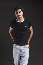 Baby tee REDENTOR Basic black/marfil – vista frontal