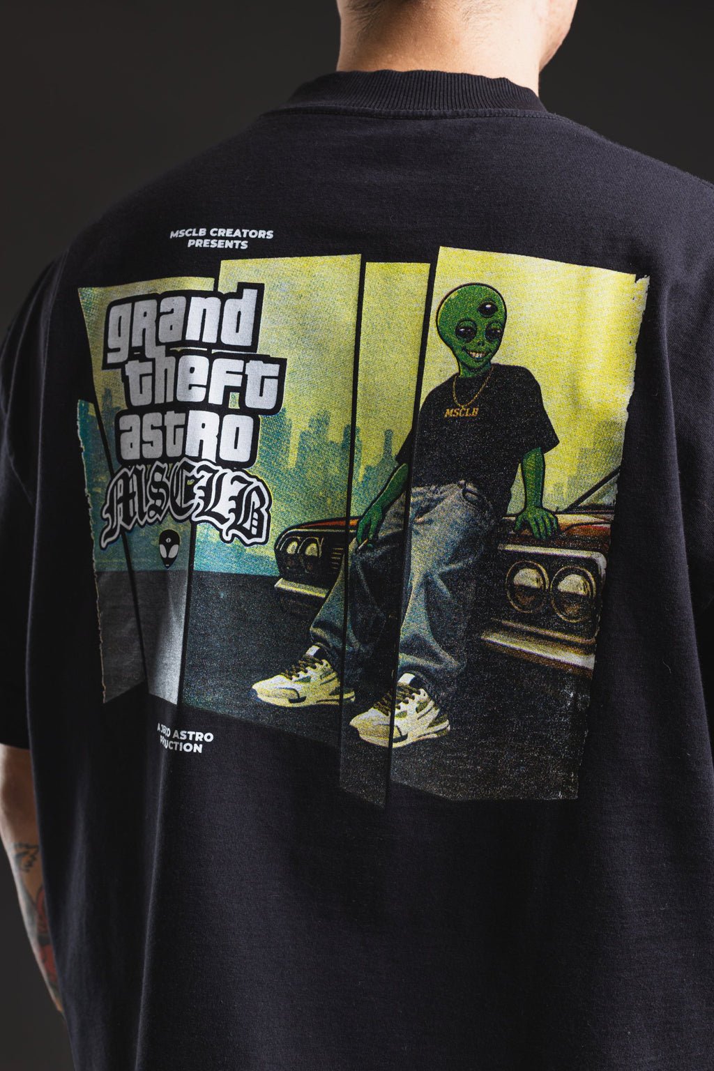 Boxy JERICÓ GTA Black, detalle de la estampa trasera con el alien y el lowrider