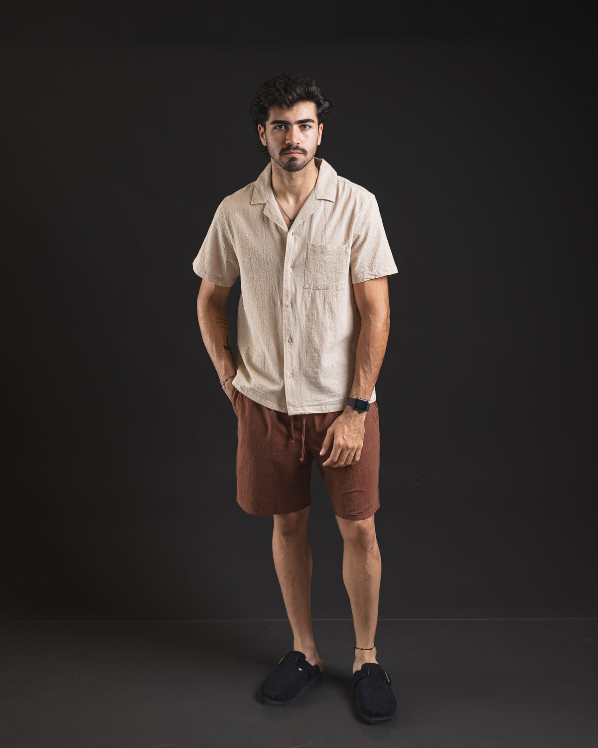 Camisa Corrugated beige – look completo