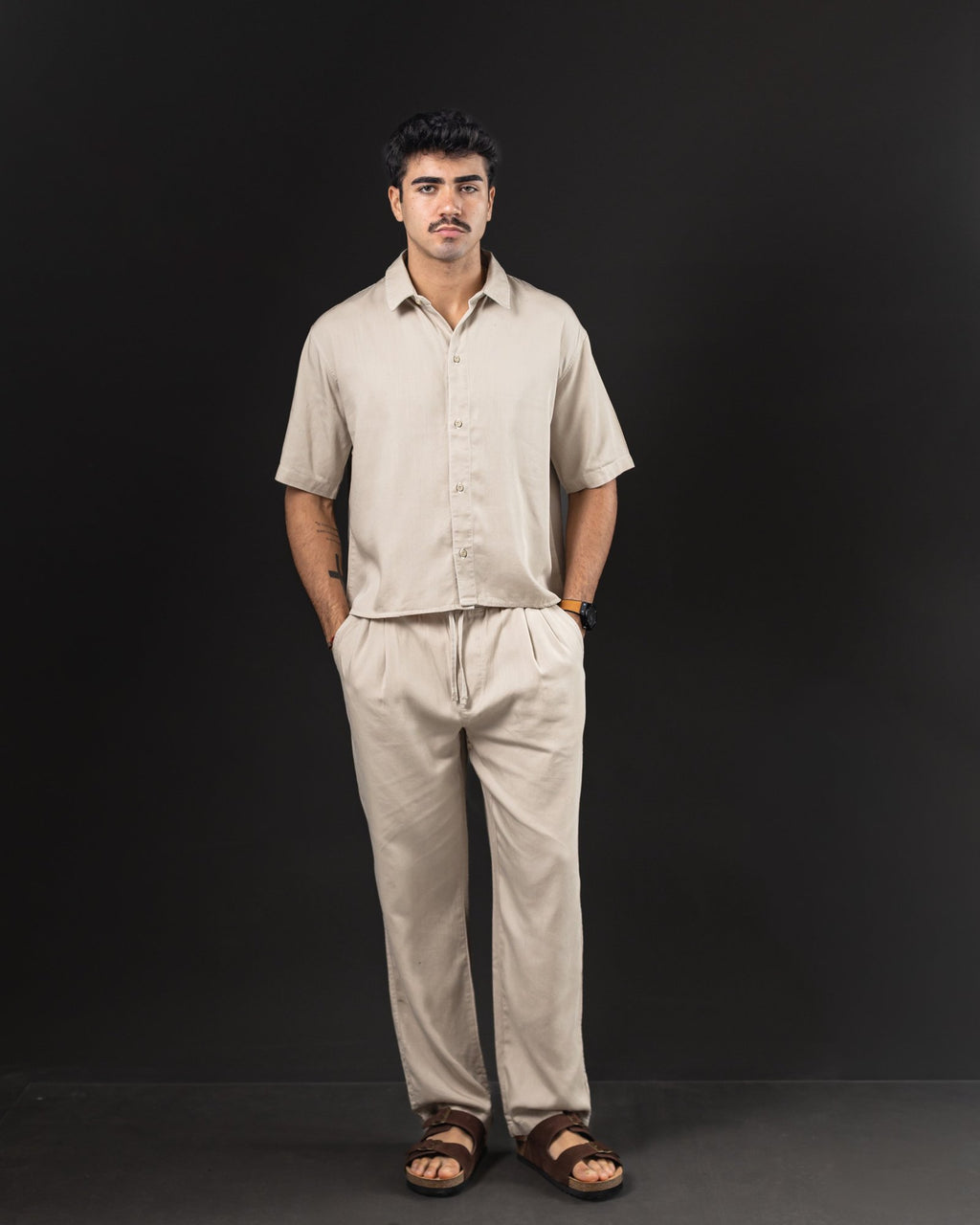 Camisa boxy de lino OTTO beige – conjunto completo