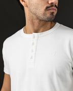 T-SHIRT OTTO NEW BASIC C/BOTON MARFIL