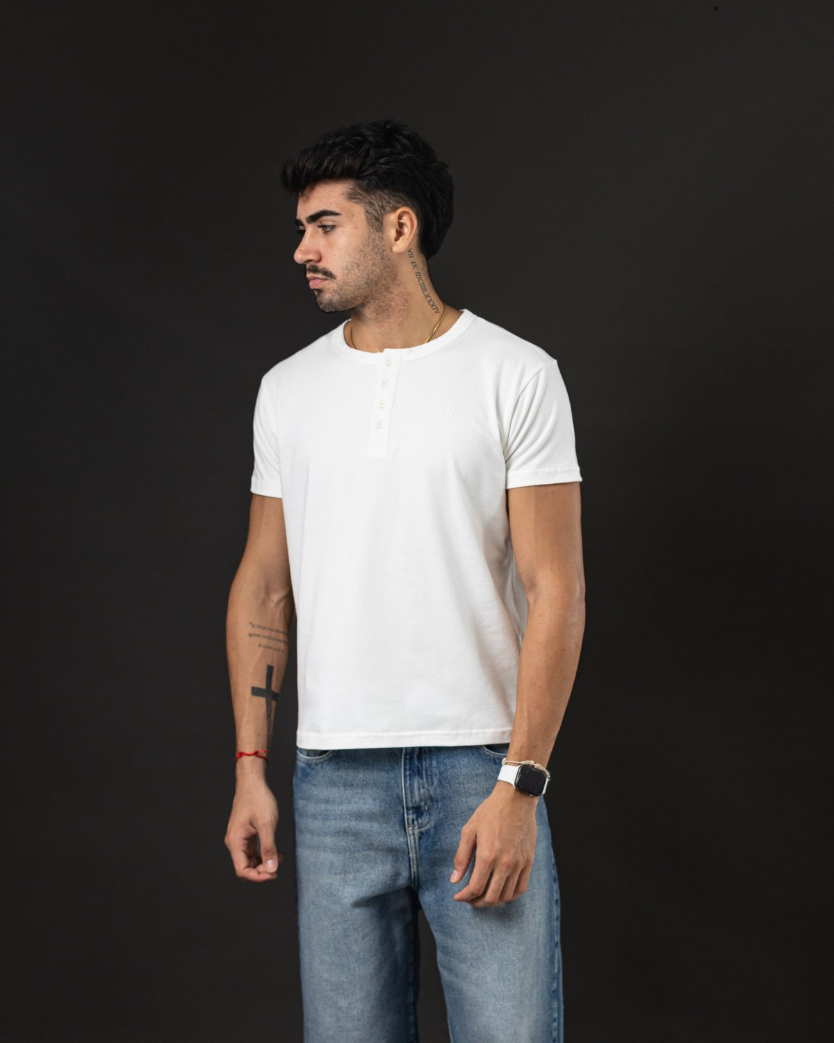 T-SHIRT OTTO NEW BASIC C/BOTON MARFIL