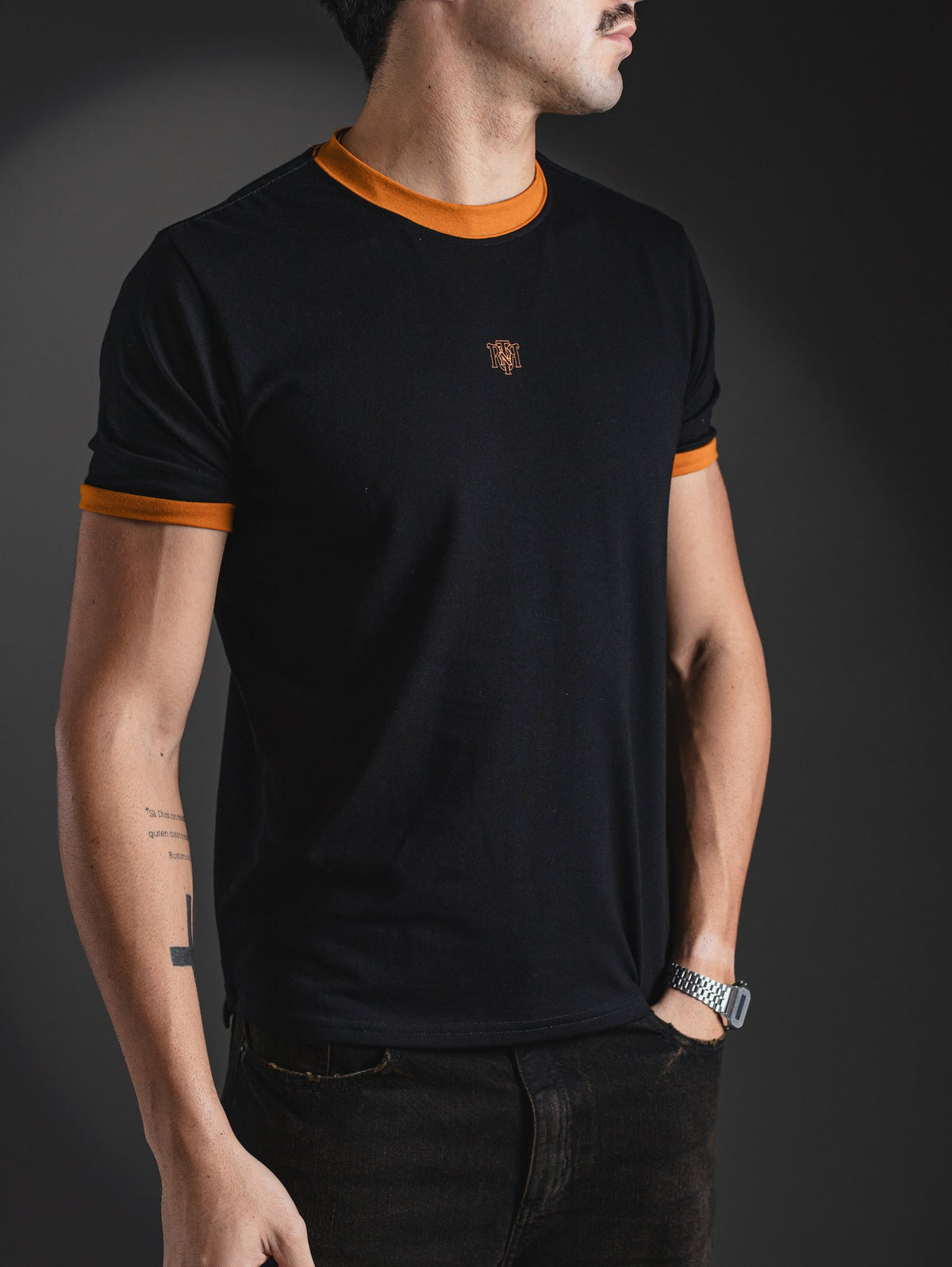 REDENTOR BABY TEE BLACK/ORANGE