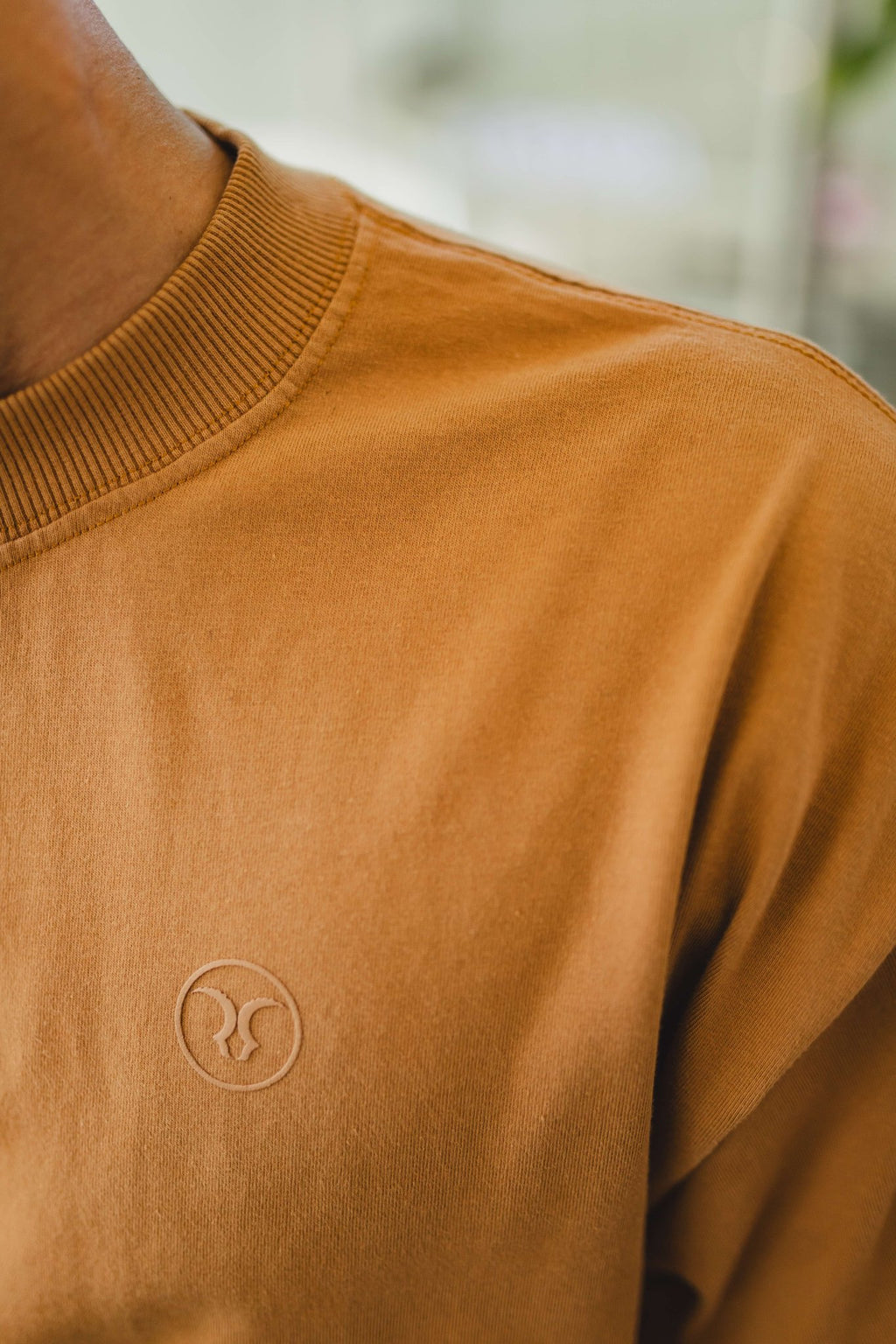 OVERSIZE REDENTOR BASIC MOSTAZA