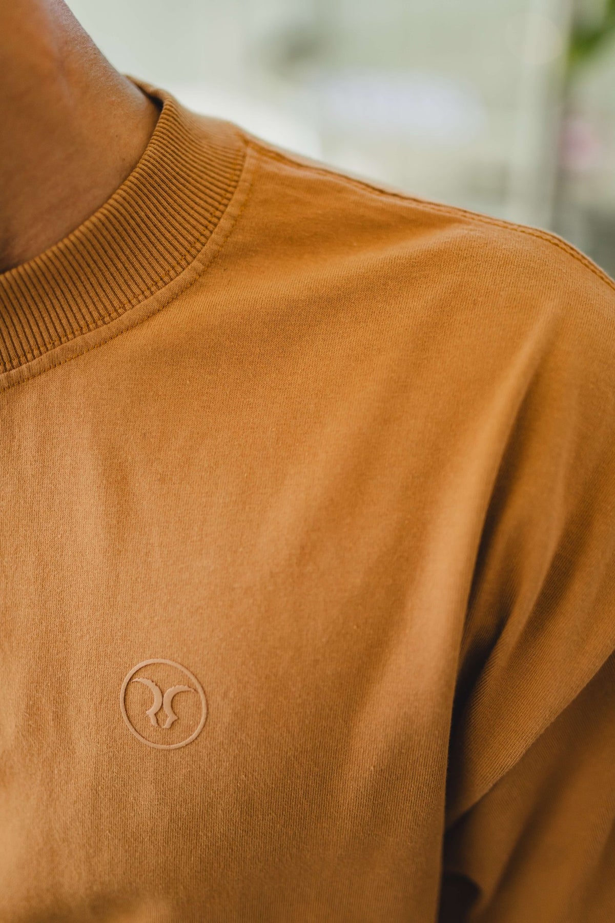 OVERSIZE REDENTOR BASIC MOSTAZA