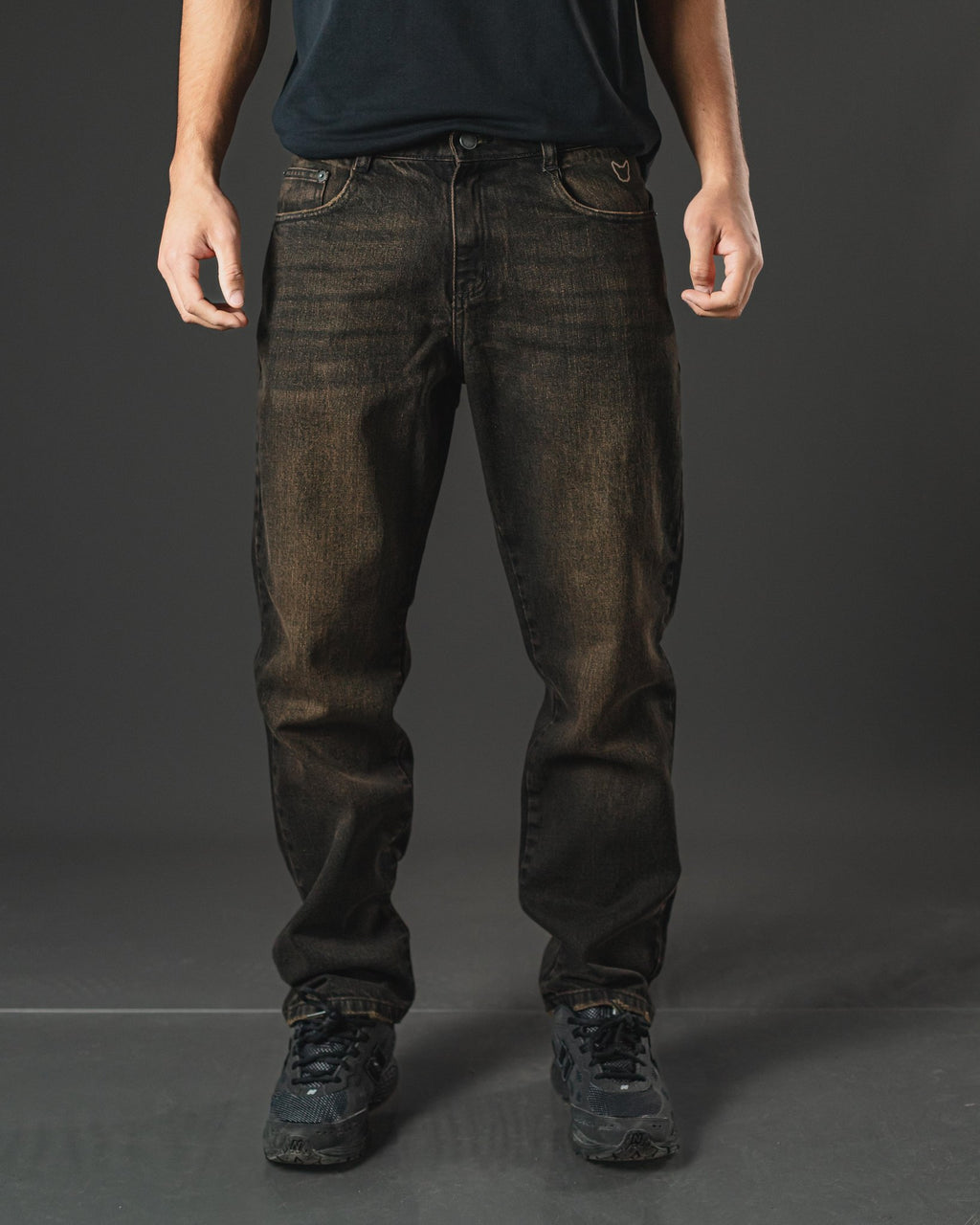 JEANS OTTO RECTO NEGRO OXIDADO