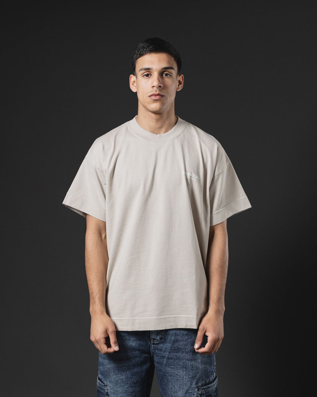 OVERSIZE REDENTOR FORTES STYLE CREMA