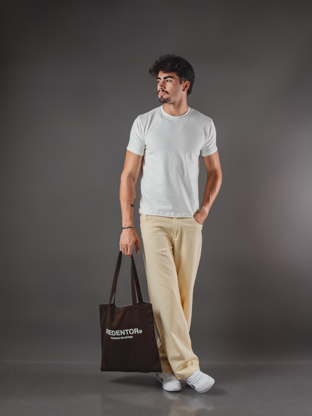 OVERSIZE REDENTOR FORTES STYLE CREMA
