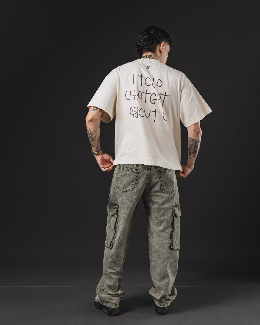 OVERSIZE REDENTOR CHAT GPT CREMA