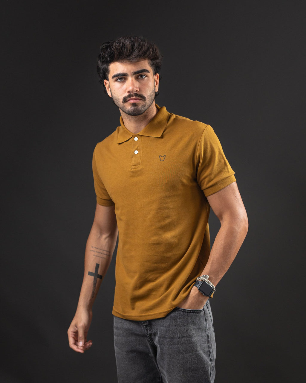 REMERA POLO OTTO BASIC CARAMELO/BLACK