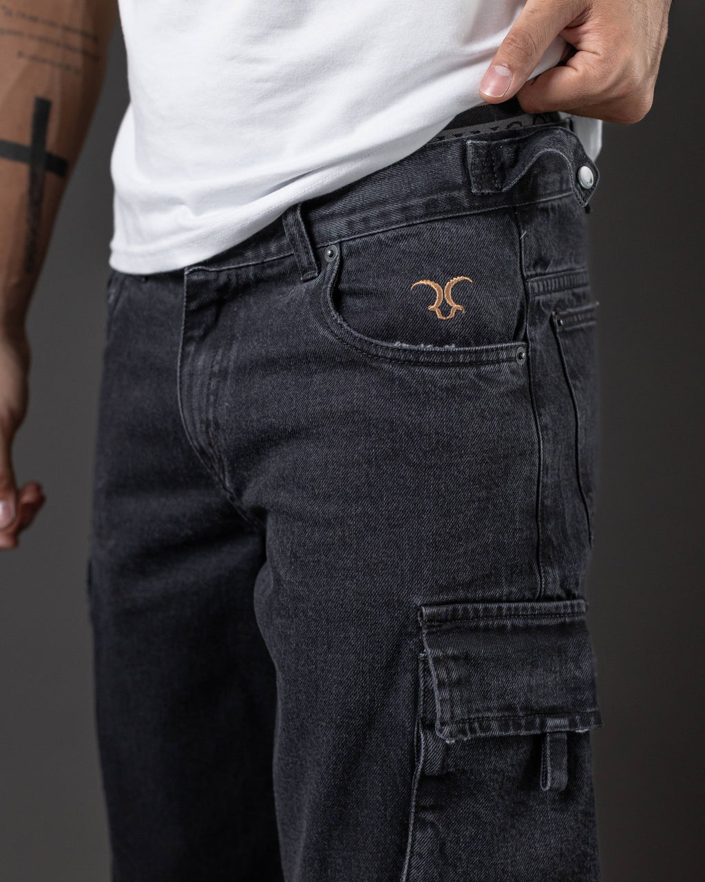 REDENTOR JEANS DOUBLE CARGO BLACK