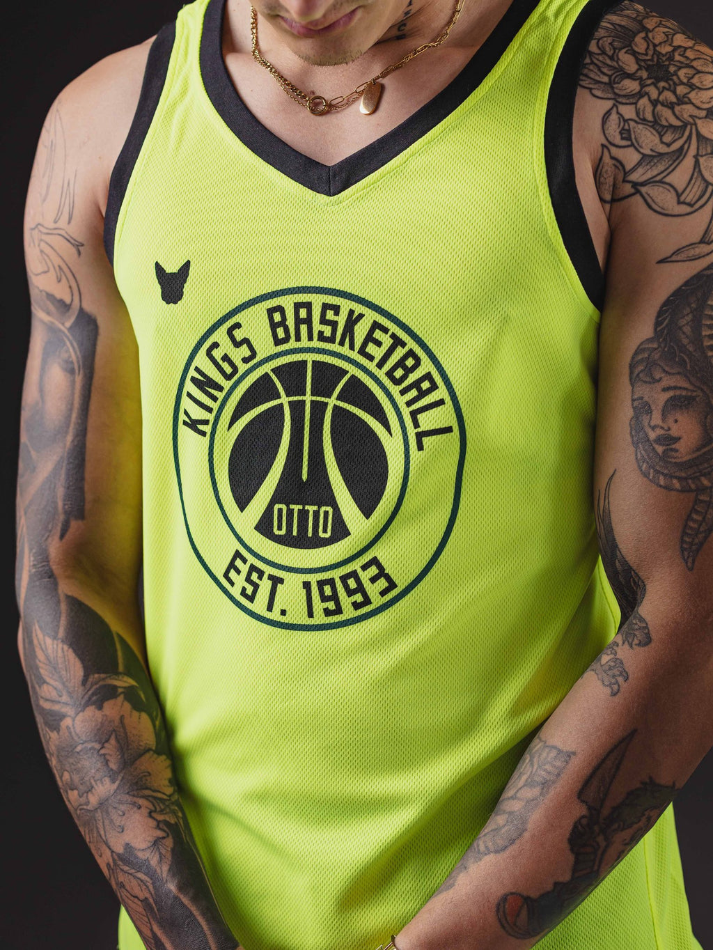CAMISILLA OTTO BASKEBALL AMARILLO/NEGRO