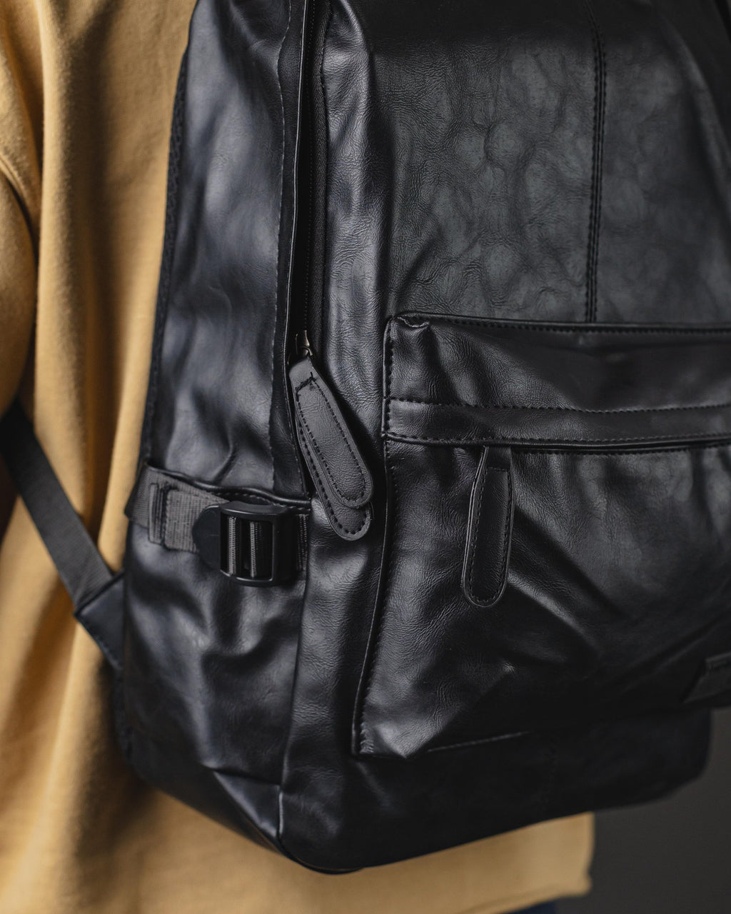 MOCHILA OTTO DE HOMBRE PU NEGRO