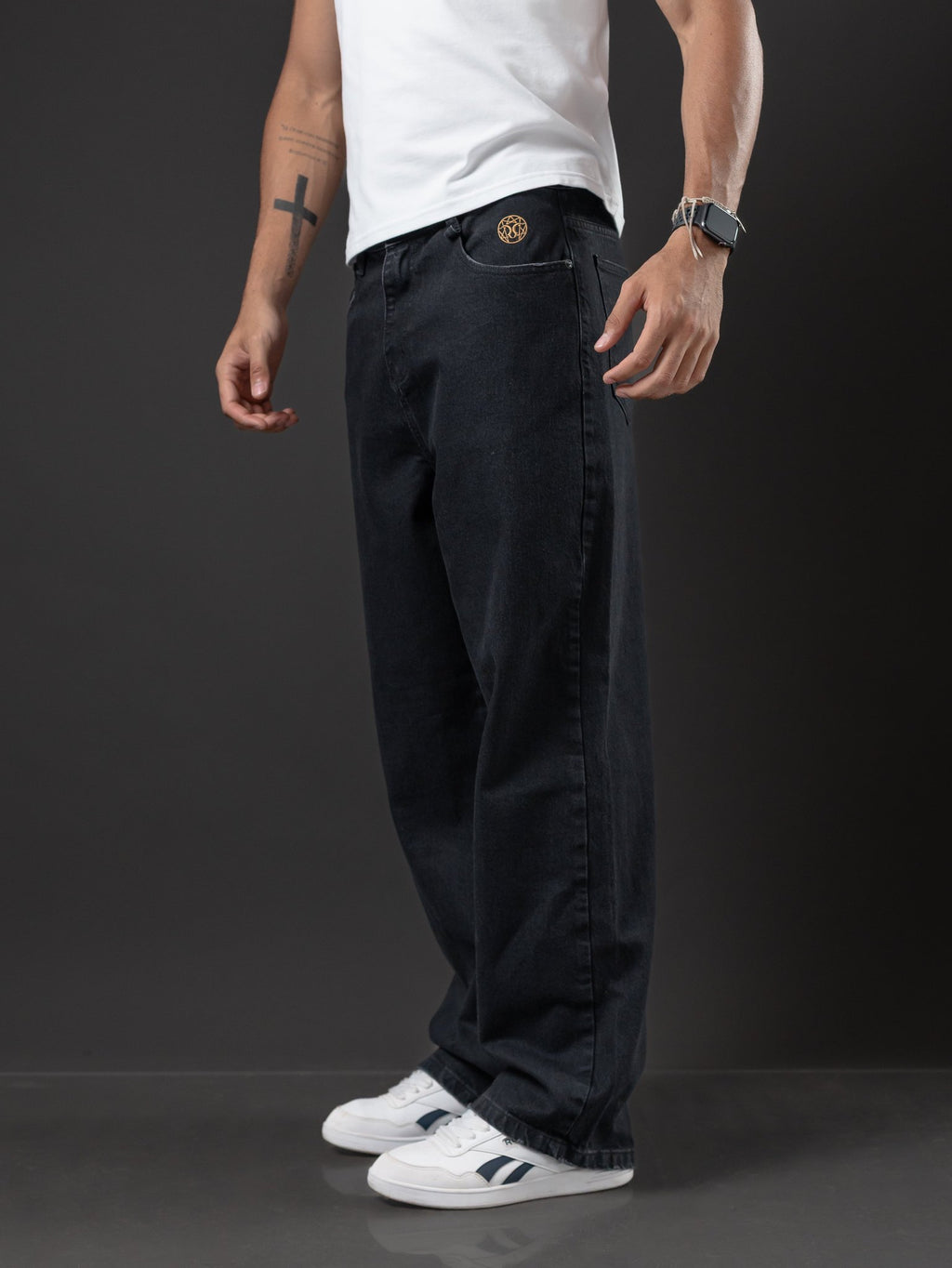 OTTO BAGGY NEGRO ESTÁTICO