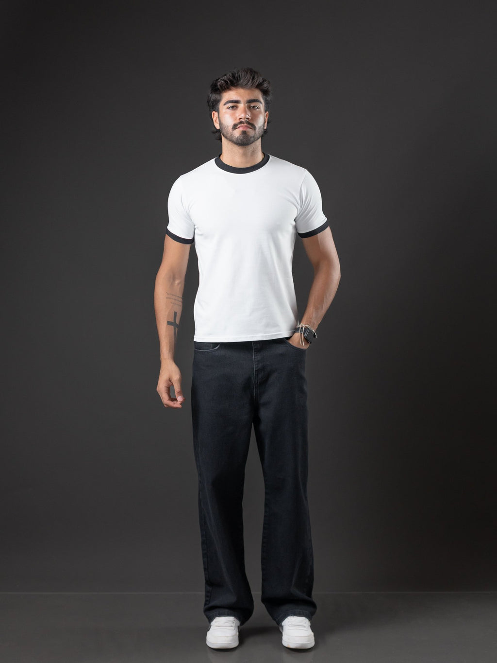 OTTO BAGGY NEGRO ESTÁTICO