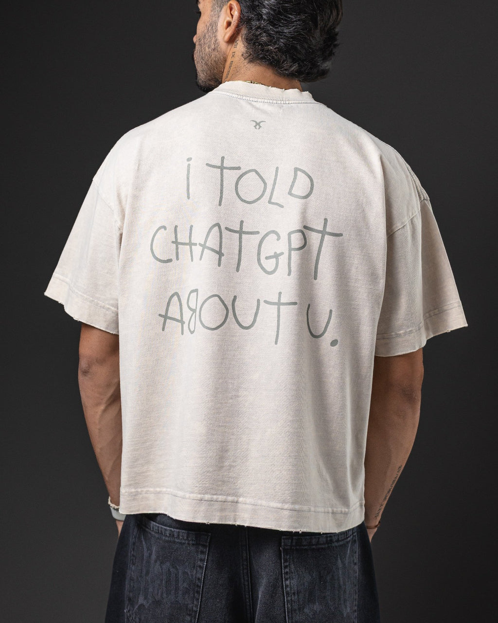 OVERSIZE REDENTOR CHAT GPT MARFIL