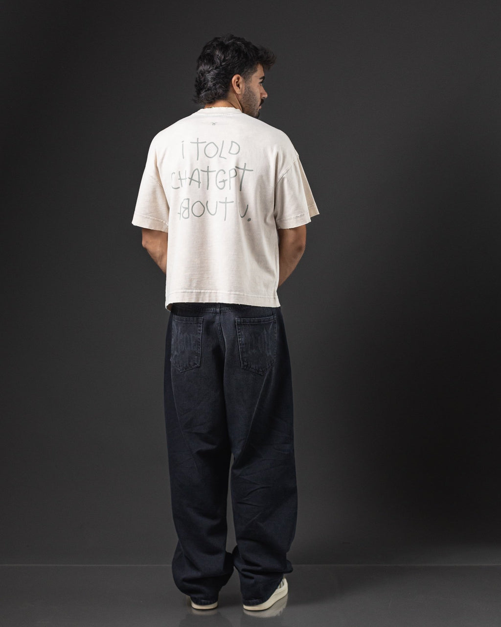 OVERSIZE REDENTOR CHAT GPT MARFIL