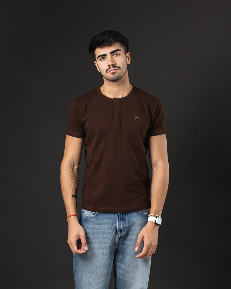 T-SHIRT OTTO NEW BASIC C/BOTON BROWN