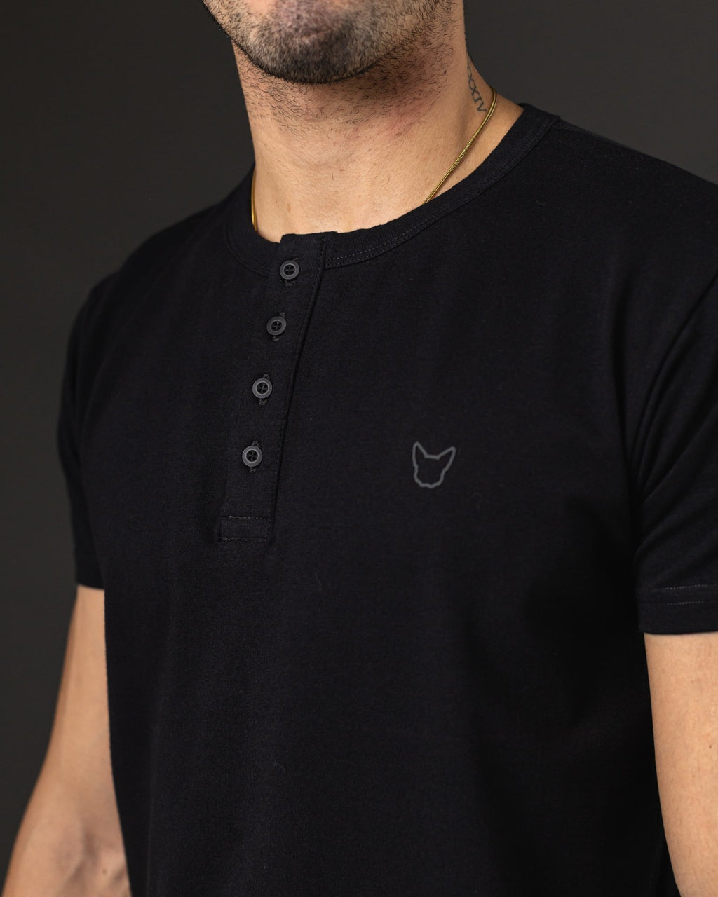 T-SHIRT OTTO NEW BASIC C/BOTON BLACK