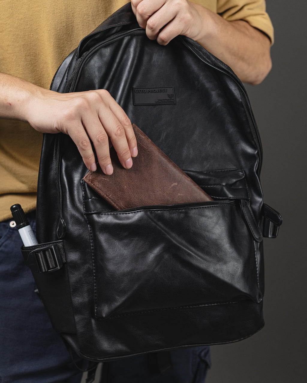 MOCHILA DE HOMBRE PU NEGRO