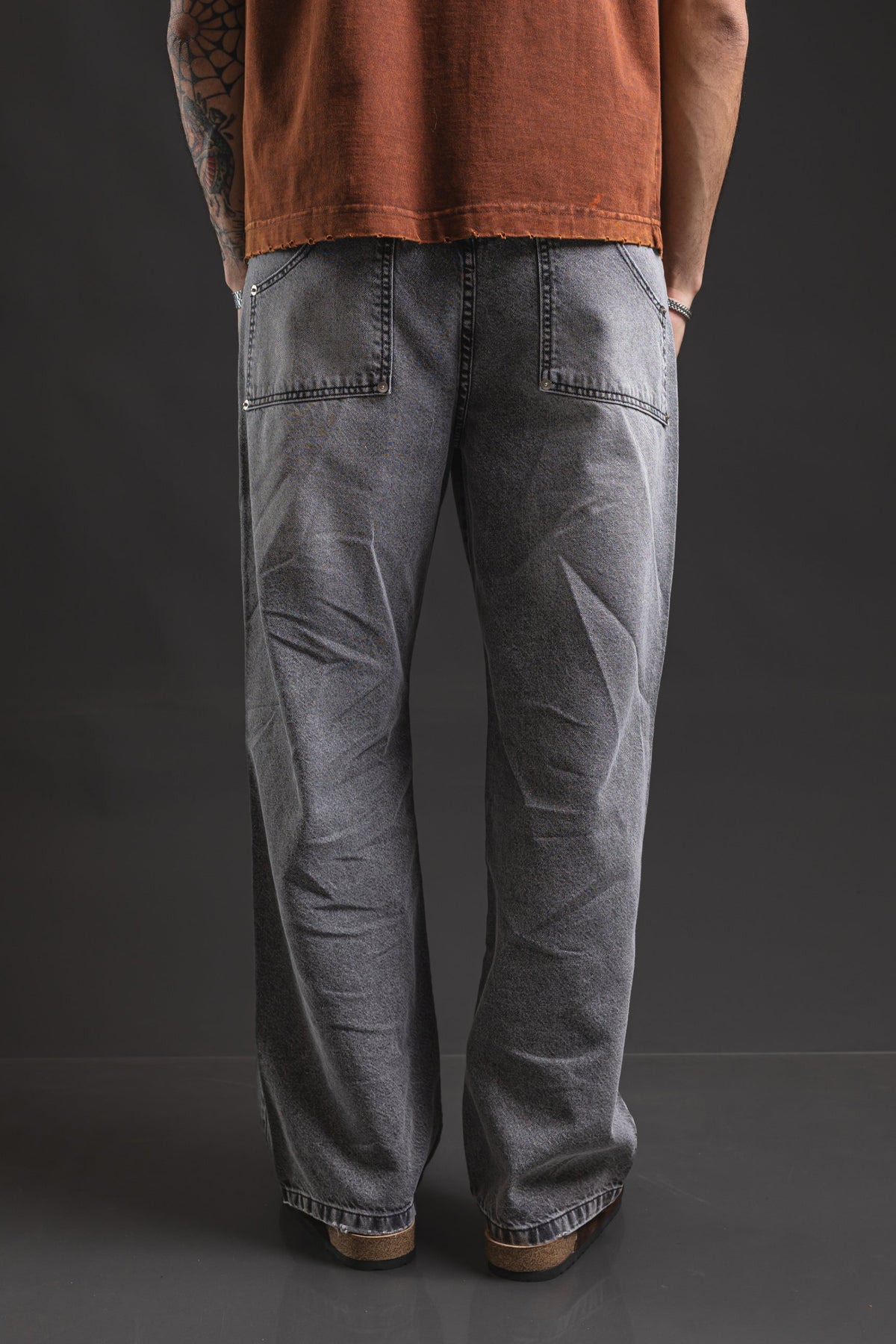 Pantalón Baggy Chopp Grey Kioto, vista de espalda
