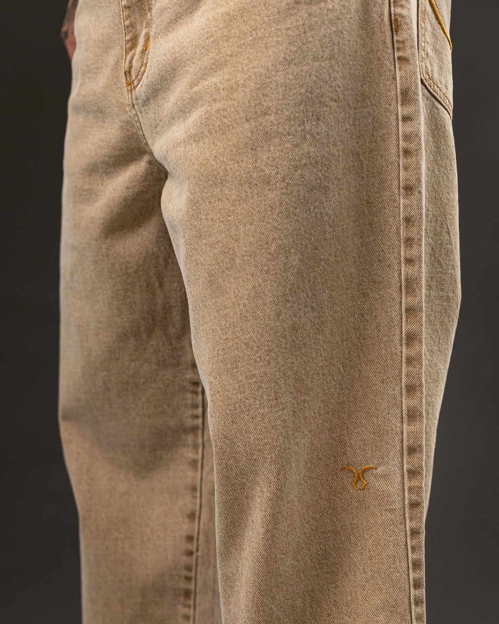Pantalón Baggy Durazno - logo bordado en la pierna