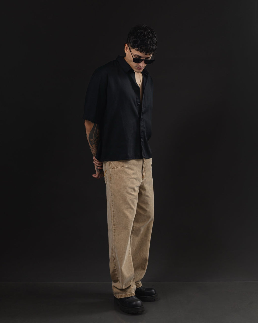 Pantalón Baggy Durazno - look de perfil