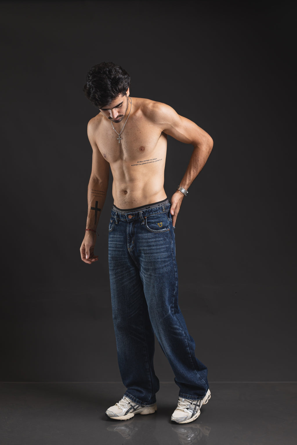 Pantalón baggy OTTO Blue Black - look completo