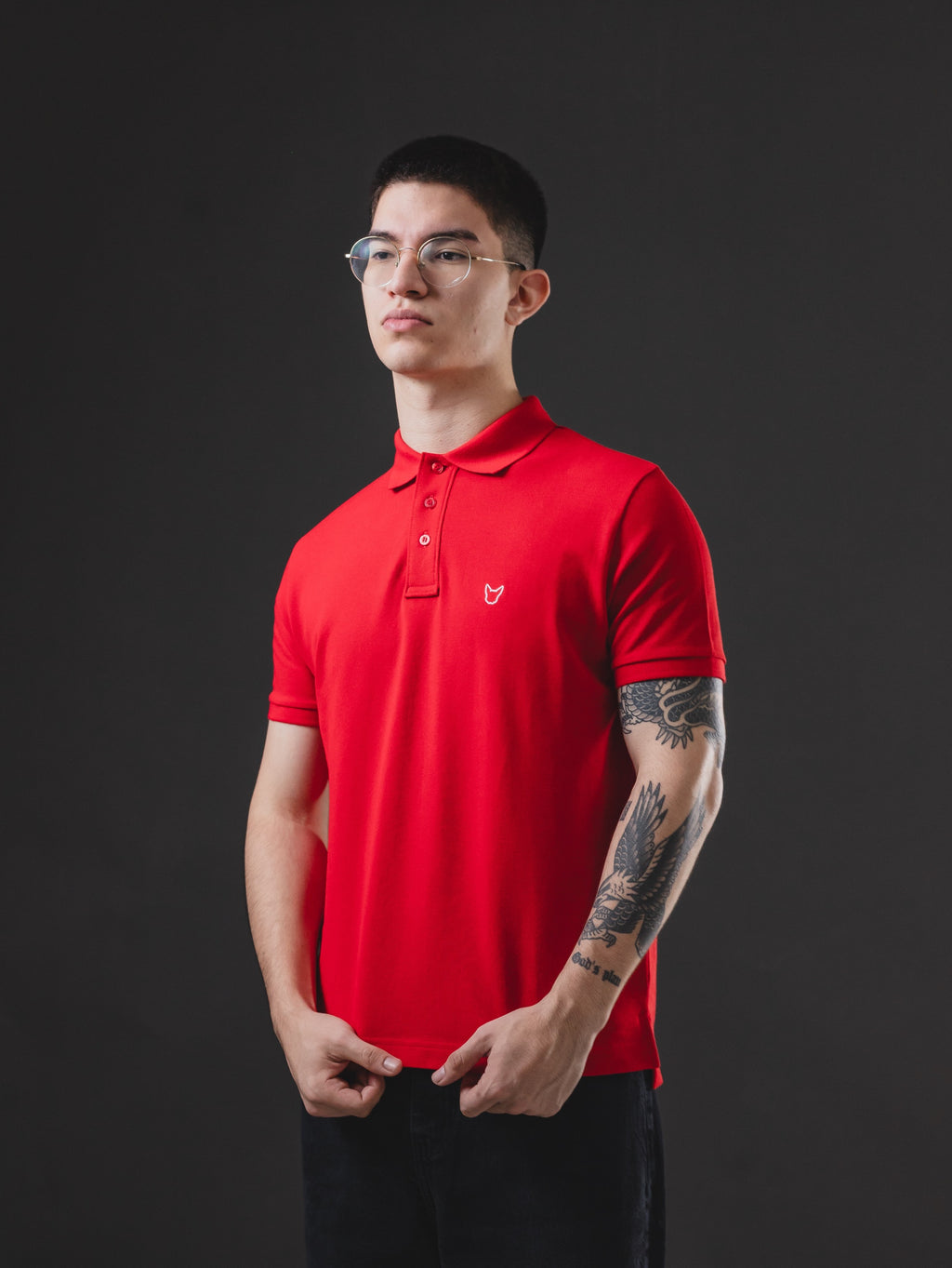 Polo OTTO Basic rojo/blanco – look completo